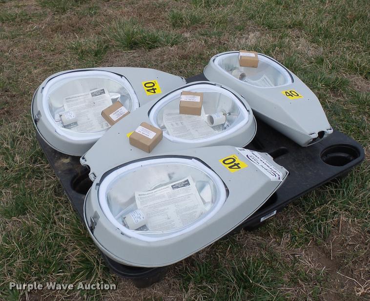 image for item L4609 (9) motion activated lights