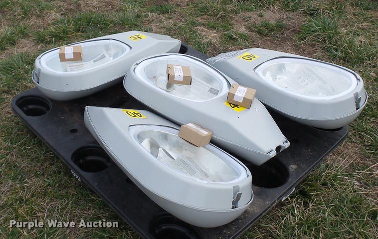 image for item L4609 (9) motion activated lights