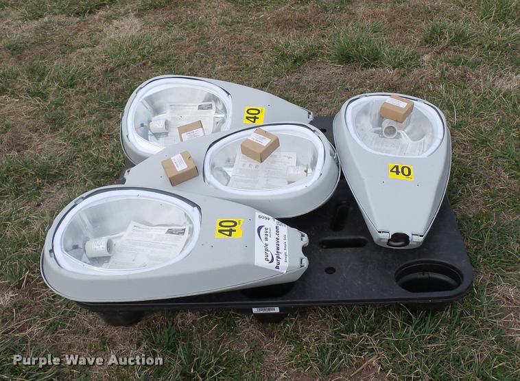 image for item L4609 (9) motion activated lights