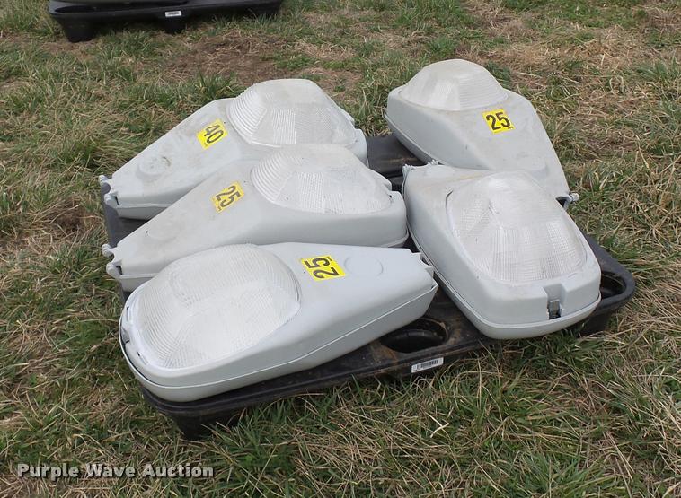 image for item L4609 (9) motion activated lights