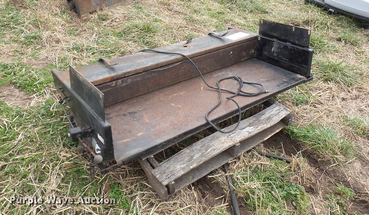 image for item L4611 Tailgate lift