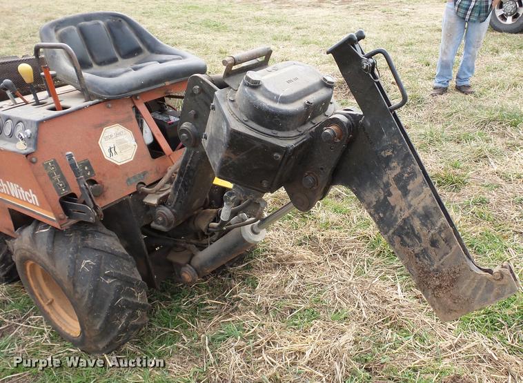 image for item L4613 Ditch Witch 255SX vibratory plow