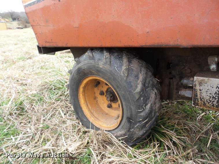 image for item L4613 Ditch Witch 255SX vibratory plow