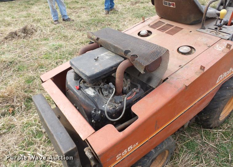 image for item L4613 Ditch Witch 255SX vibratory plow