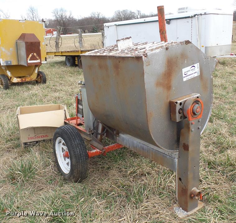 image for item L4614 (3) concrete mixers