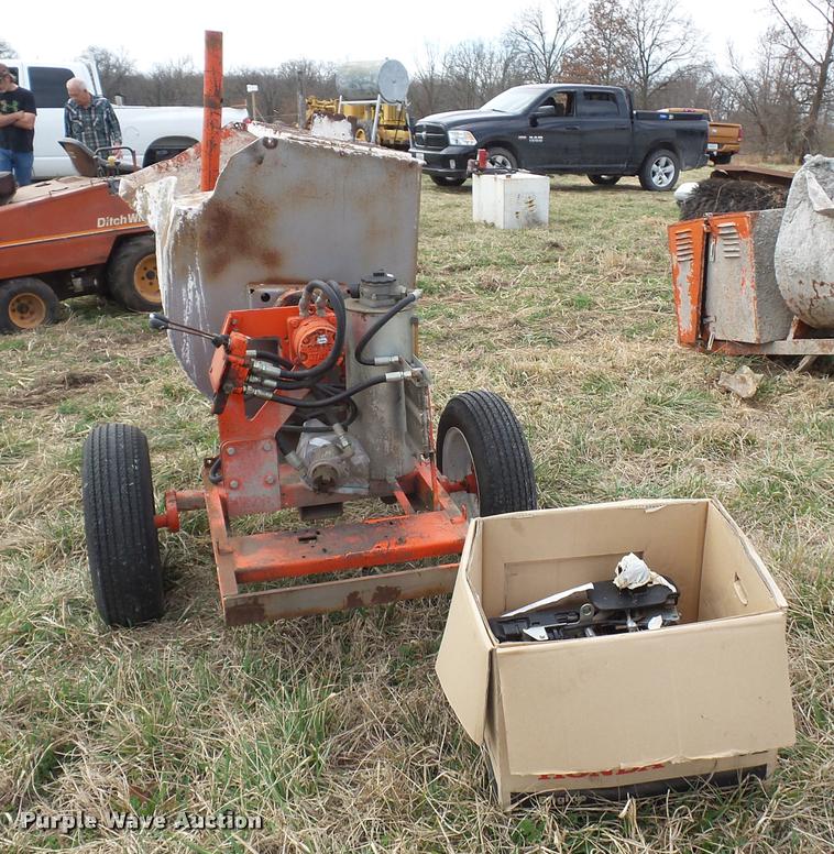 image for item L4614 (3) concrete mixers