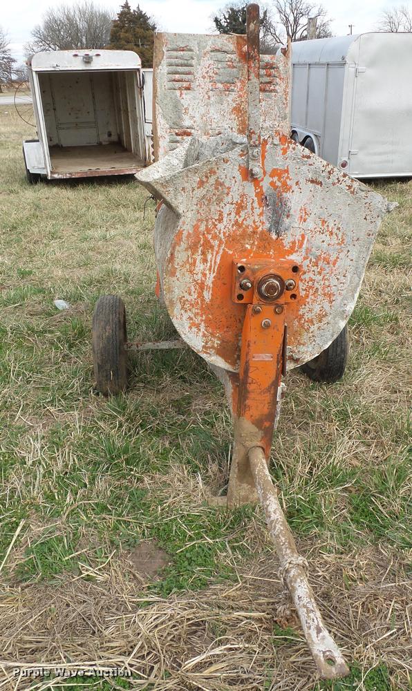 image for item L4614 (3) concrete mixers
