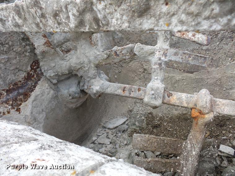 image for item L4614 (3) concrete mixers