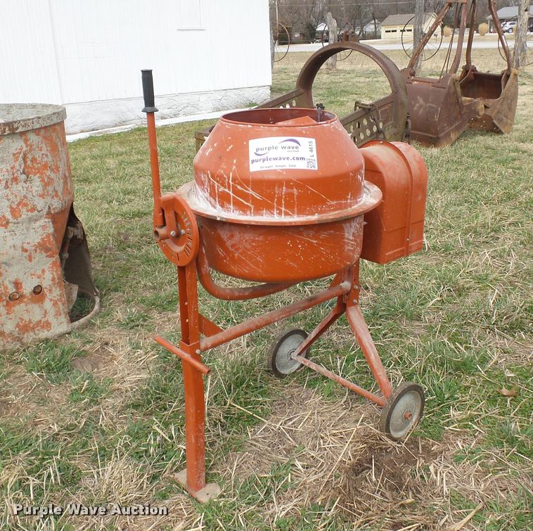 image for item L4615 Central Machinery cement mixer