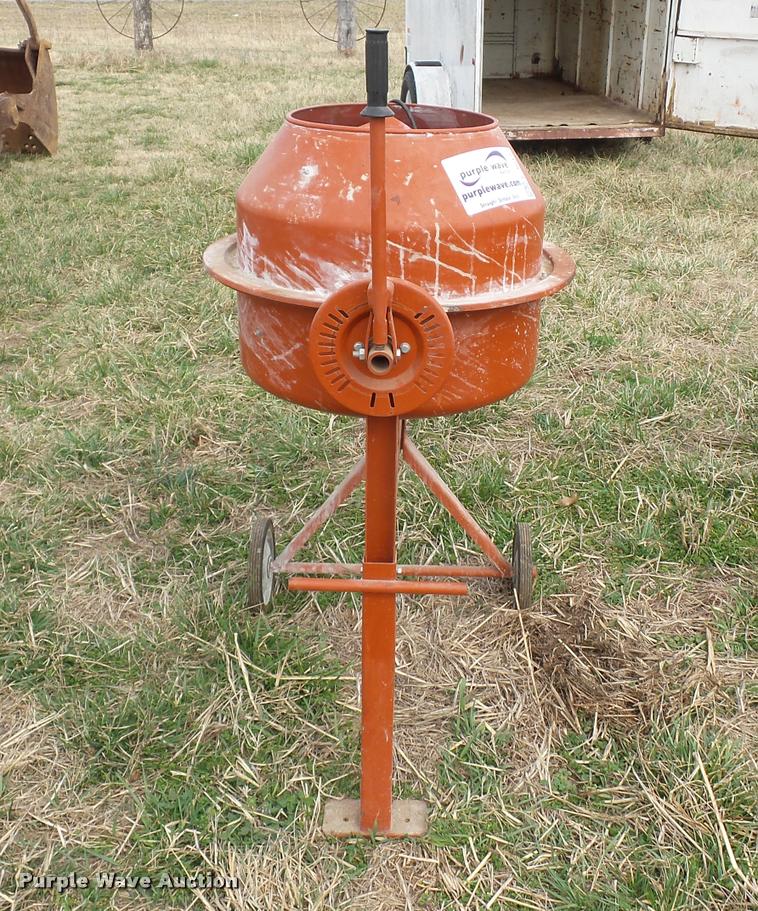 image for item L4615 Central Machinery cement mixer