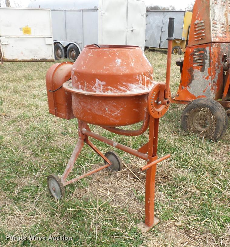 image for item L4615 Central Machinery cement mixer
