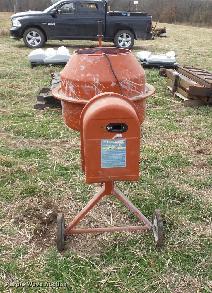 image for item L4615 Central Machinery cement mixer