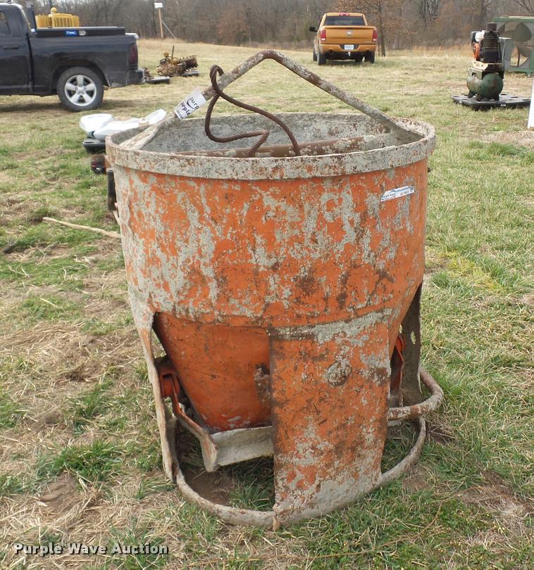 image for item L4616 Concrete hopper
