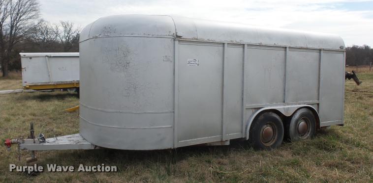 image for item L4620 1992 Calvia enclosed cargo trailer