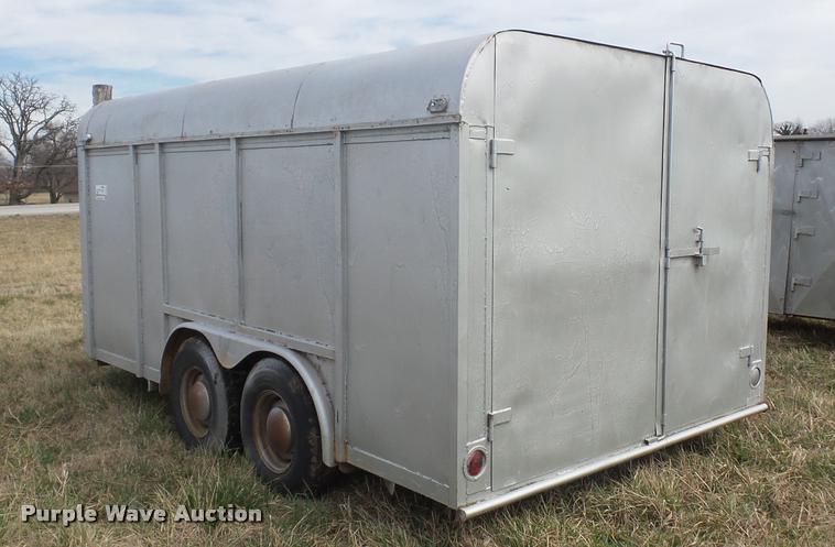 image for item L4620 1992 Calvia enclosed cargo trailer