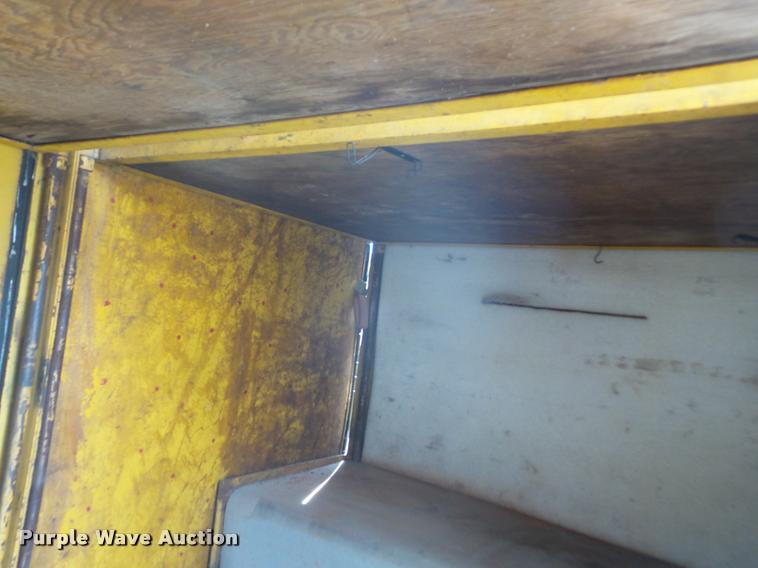 image for item L4621 Airport luggage wagon