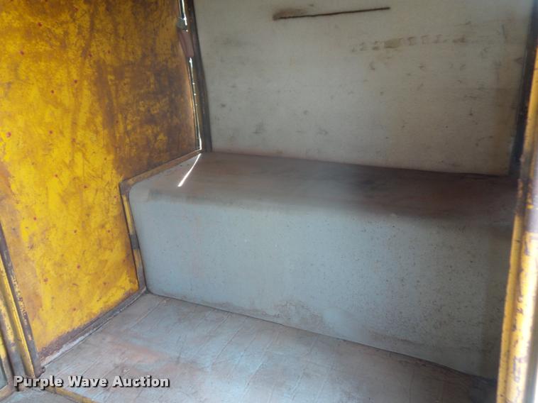 image for item L4621 Airport luggage wagon