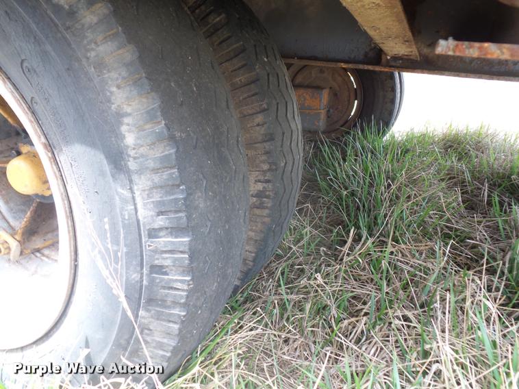 image for item L4622 1997 Shop built equipment trailer