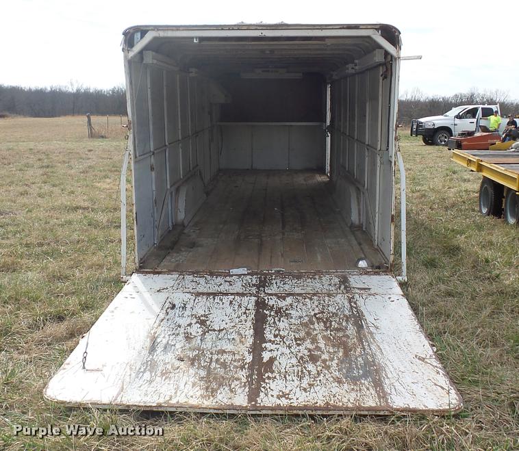 image for item L4623 1998 enclosed cargo trailer