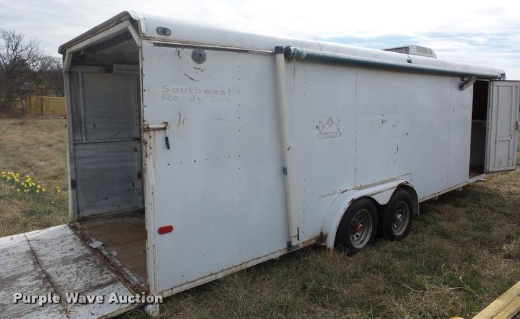 image for item L4623 1998 enclosed cargo trailer