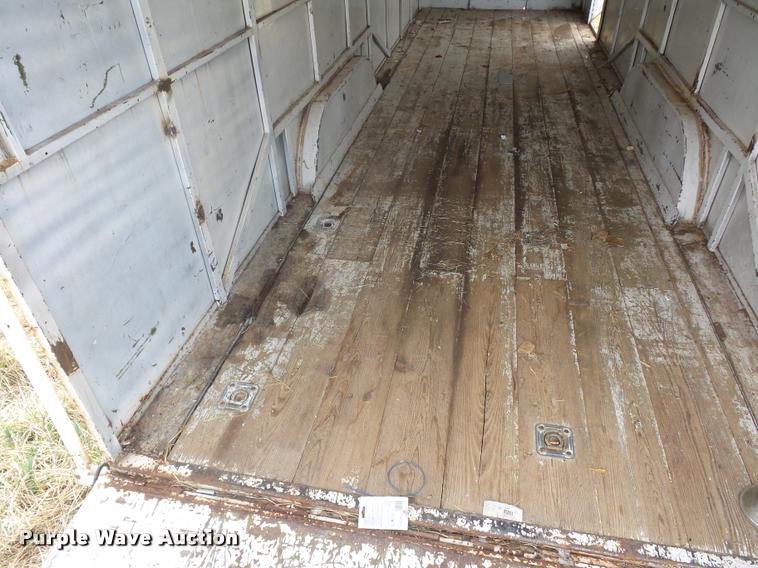 image for item L4623 1998 enclosed cargo trailer