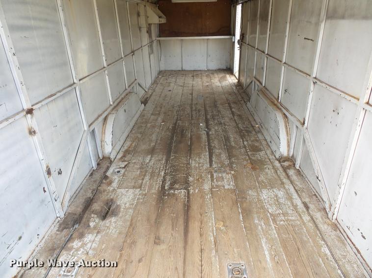 image for item L4623 1998 enclosed cargo trailer