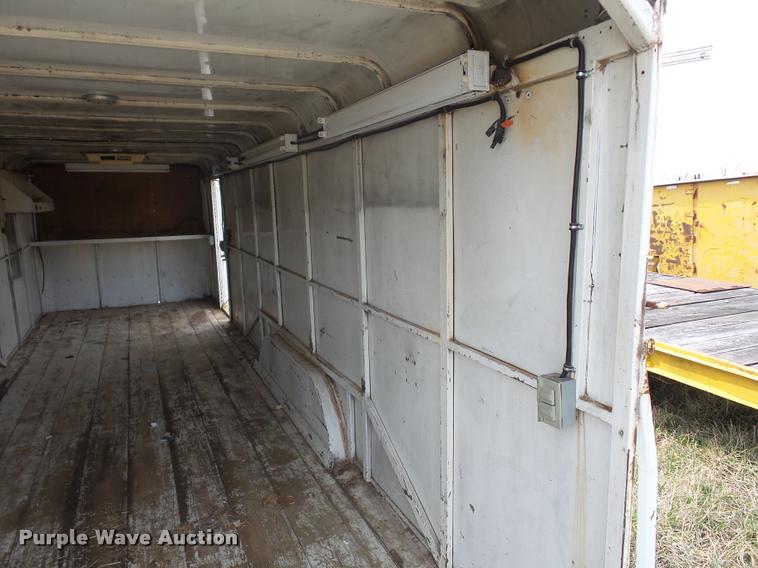 image for item L4623 1998 enclosed cargo trailer