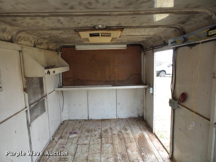 image for item L4623 1998 enclosed cargo trailer