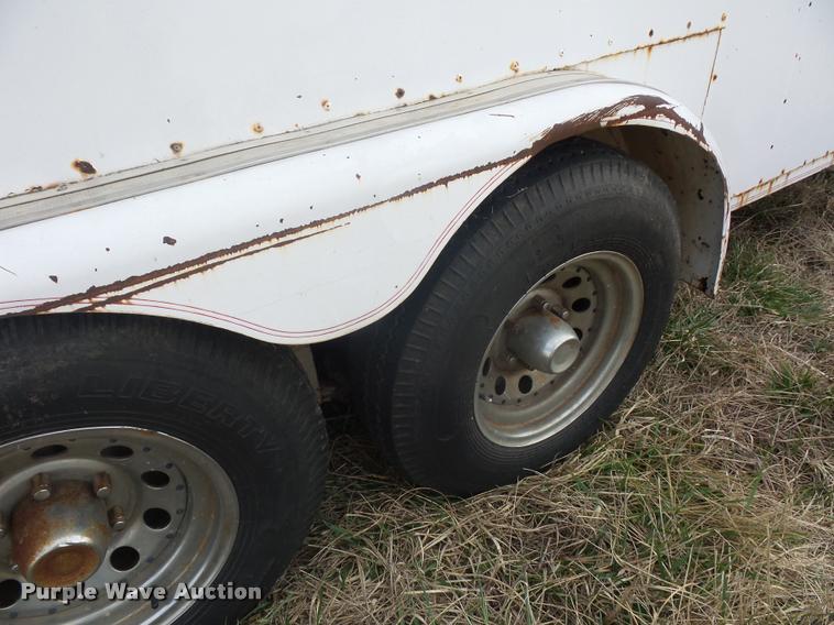 image for item L4623 1998 enclosed cargo trailer