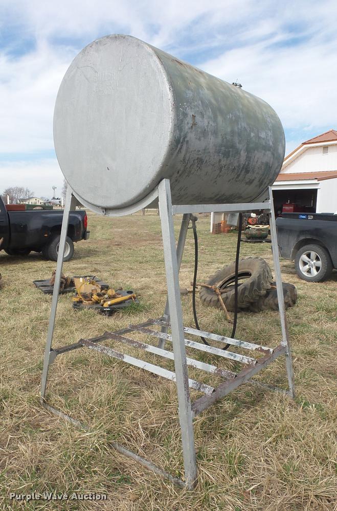 image for item L4624 Fuel tank