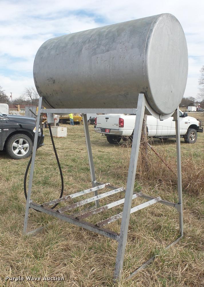 image for item L4624 Fuel tank