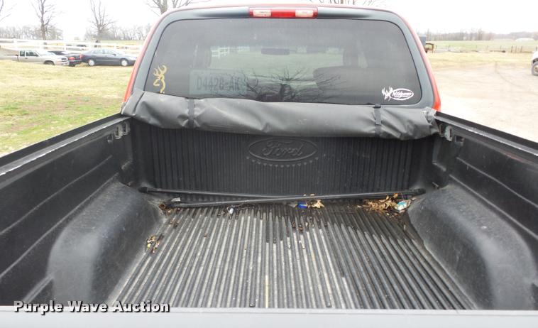 image for item L4631 2003 Ford F150 SuperCrew pickup truck