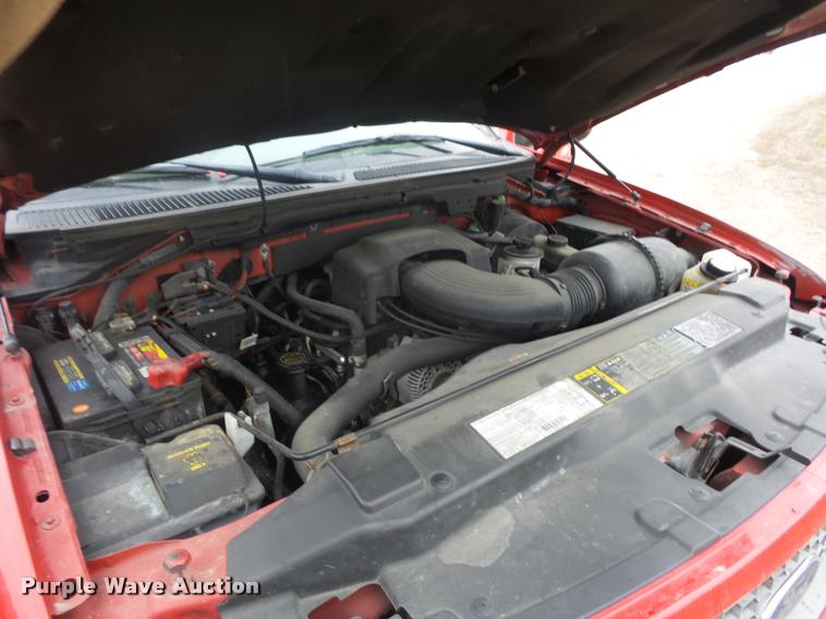 image for item L4631 2003 Ford F150 SuperCrew pickup truck