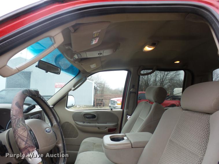 image for item L4631 2003 Ford F150 SuperCrew pickup truck