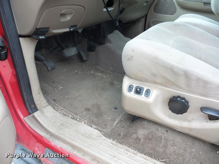 image for item L4631 2003 Ford F150 SuperCrew pickup truck