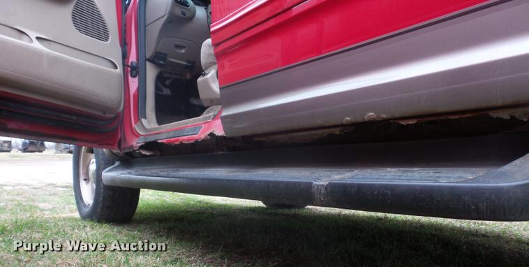 image for item L4631 2003 Ford F150 SuperCrew pickup truck