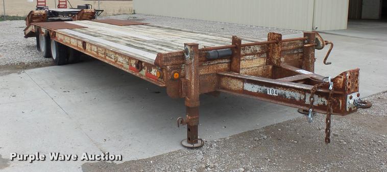 image for item L4636 2000 Belshe FB-30 equipment trailer