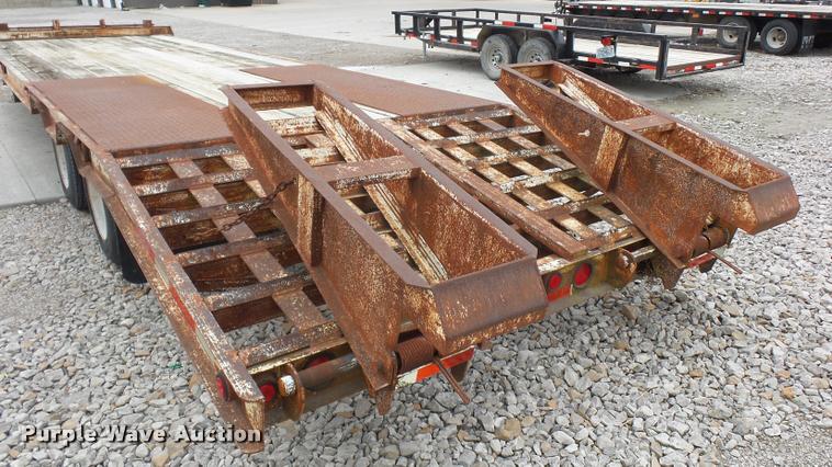 image for item L4636 2000 Belshe FB-30 equipment trailer