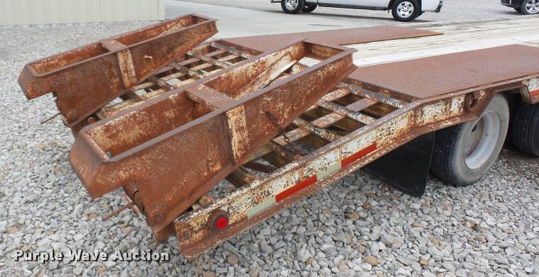 image for item L4636 2000 Belshe FB-30 equipment trailer