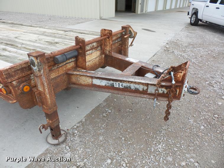 image for item L4636 2000 Belshe FB-30 equipment trailer