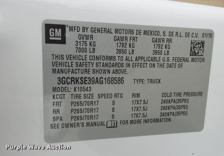 image for item L4637 2010 Chevrolet Silverado 1500 Crew Cab pickup truck