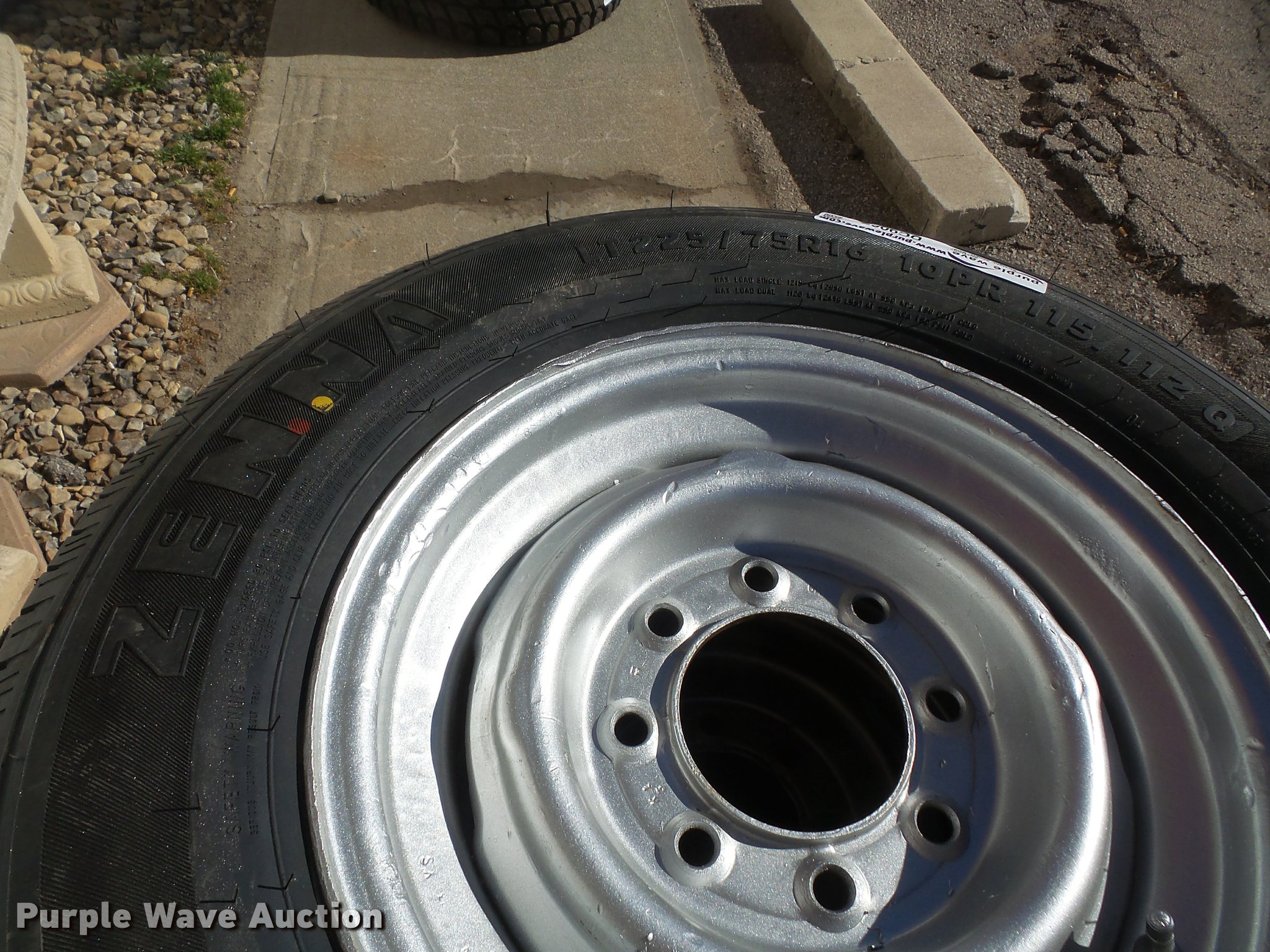 (4) Zenn Advantage CLT LT225/75R16 tires in McLouth, KS Item DC9067