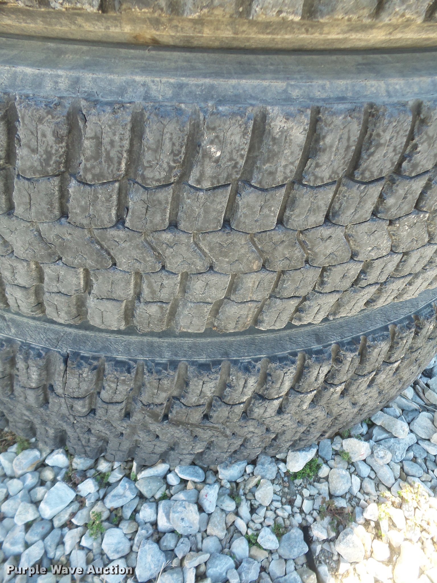 (4) Goodyear 10R22.5 tires in McLouth, KS Item DC9068 sold Purple Wave