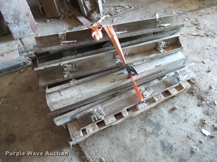 image for item AL9017 4' wall form set