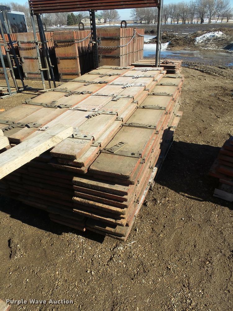 image for item AL9019 8' basement wall and garage form wall set