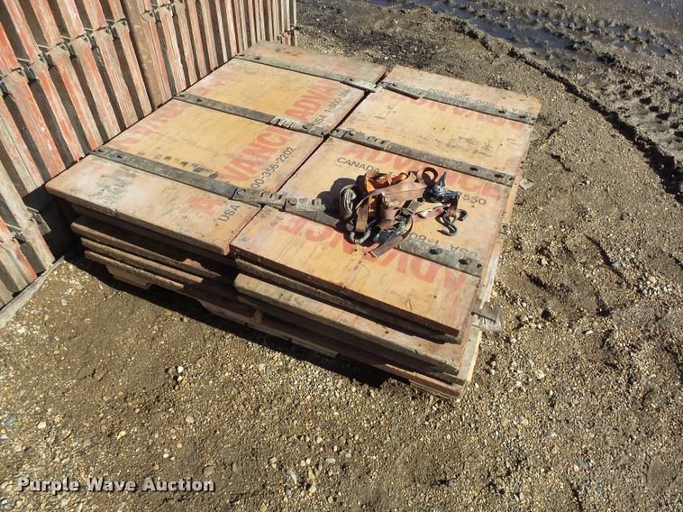 image for item AL9019 8' basement wall and garage form wall set