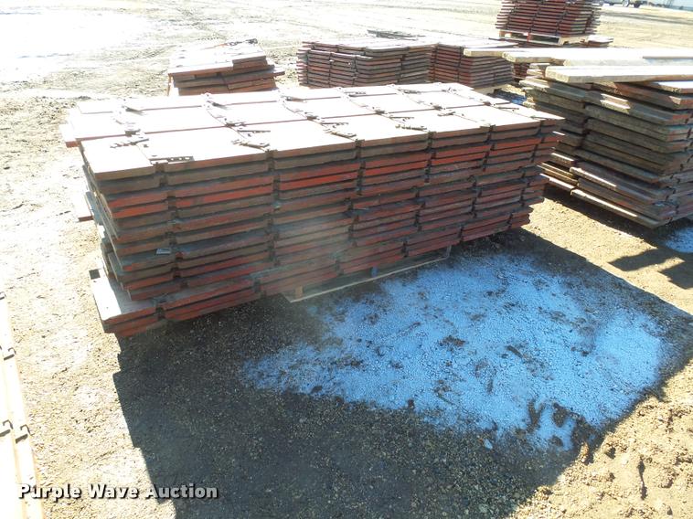 image for item AL9019 8' basement wall and garage form wall set