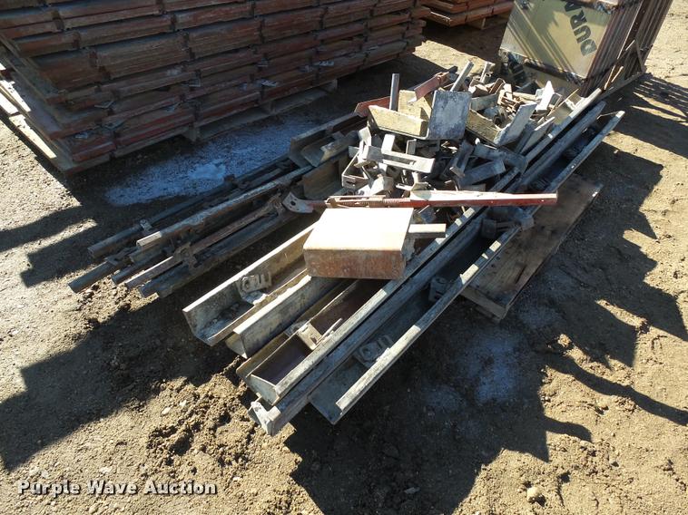 image for item AL9019 8' basement wall and garage form wall set