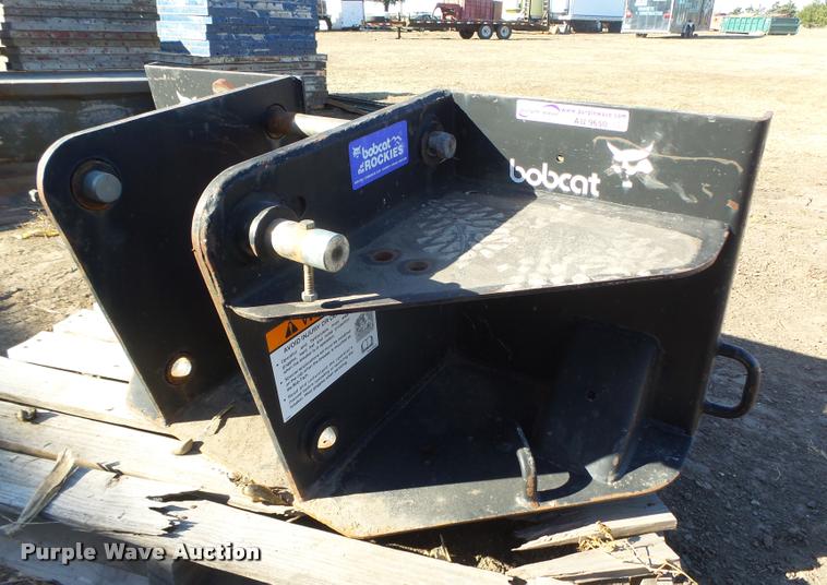 image for item AU9650 Bobcat skid steer hydraulic hammer bracket