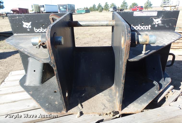 image for item AU9650 Bobcat skid steer hydraulic hammer bracket